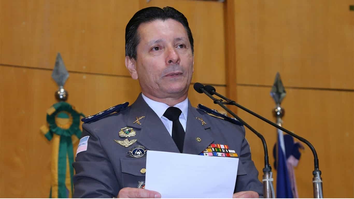 Deputado do PSL oferece R$ 10 mil a quem matar suspeito de assassinato no  ES - Diário do Poder