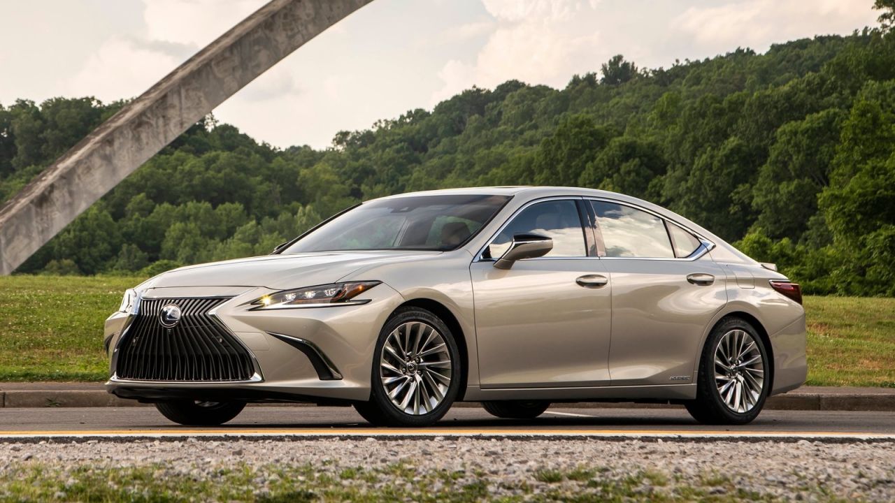 イージプロになります　es300h Mais tecnológico, linha 2020 do Lexus ES 300h já está disponível
