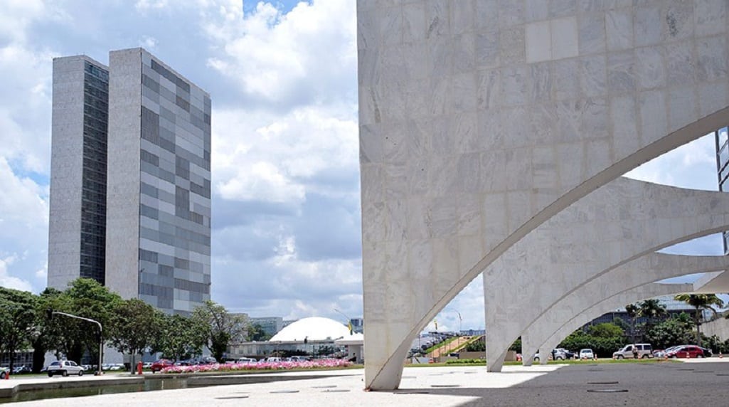 Esvaziada, sessão do Congresso é encerrada sem análise de vetos de Bolsonaro