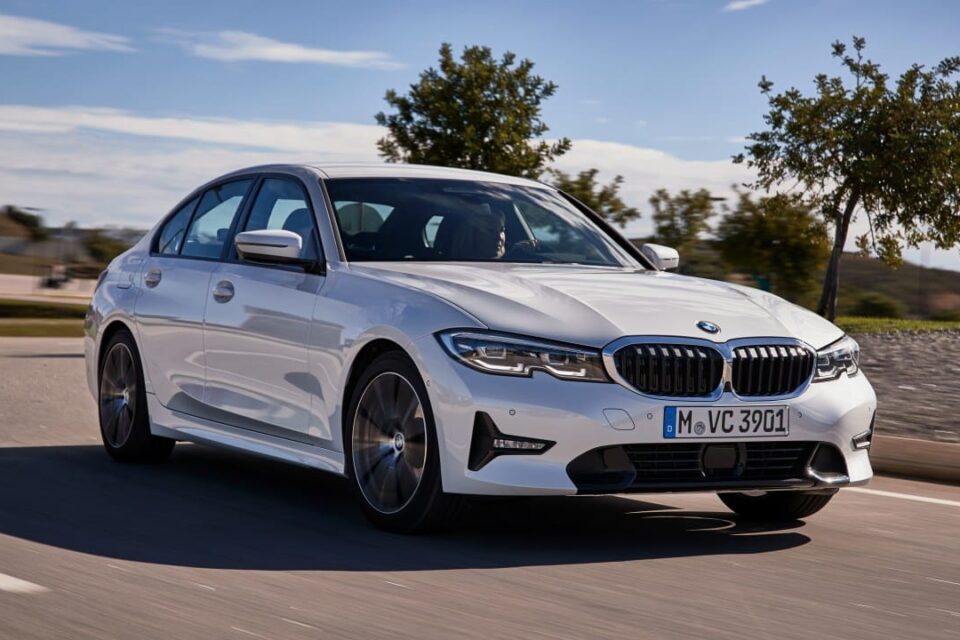 Бмв 320i 2021