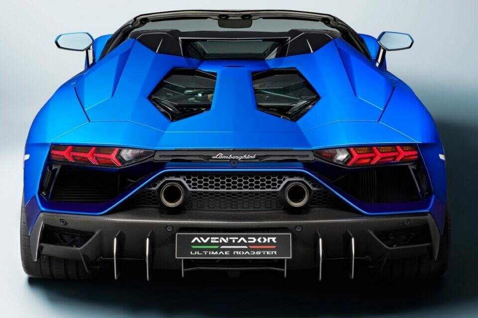 Lamborghini Aventador LP780-4 Ultimae Roadster.