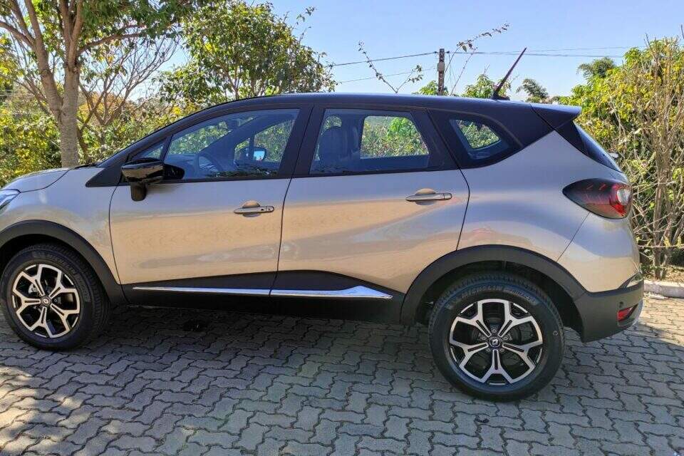 Renault Captur Iconic 1.3 TCe 2022.