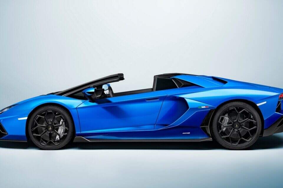 Lamborghini Aventador LP780-4 Ultimae Roadster.