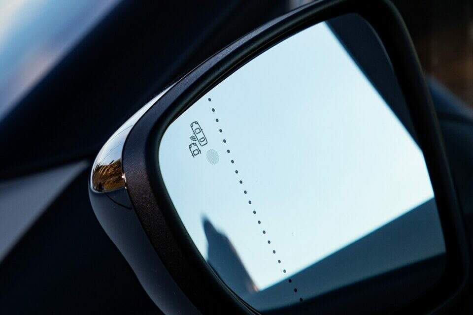 Espelho retrovisor do Renault Captur 1.3 turbo 2022.