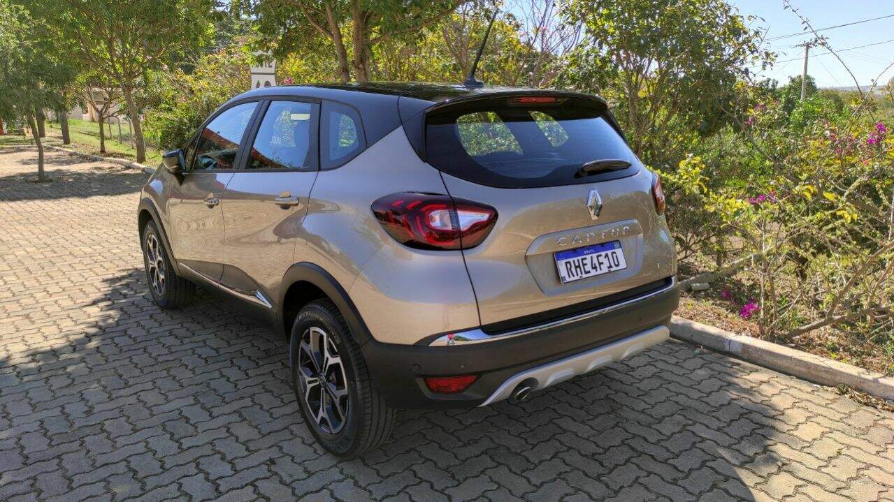 Renault Captur Iconic 1.3 TCe 2022.