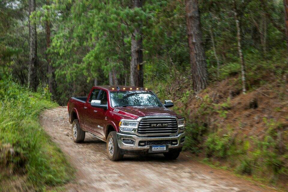 Ram 3500 Laramie Longhorn.