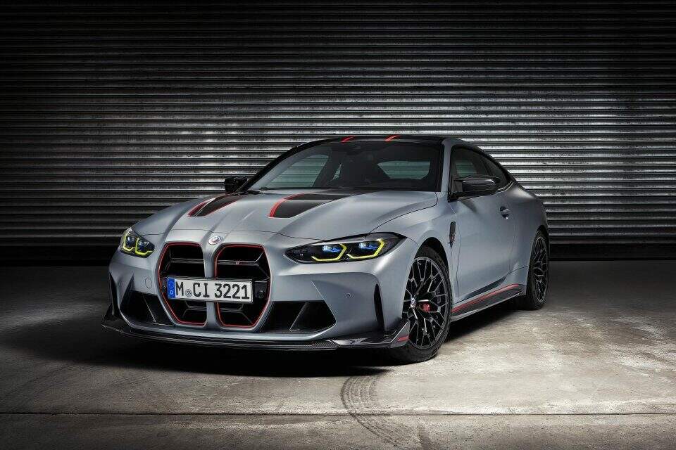 BMW M4 CSL 2022.