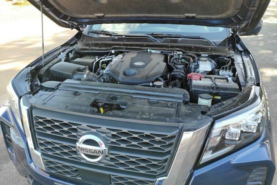 Nissan Frontier Platinum.