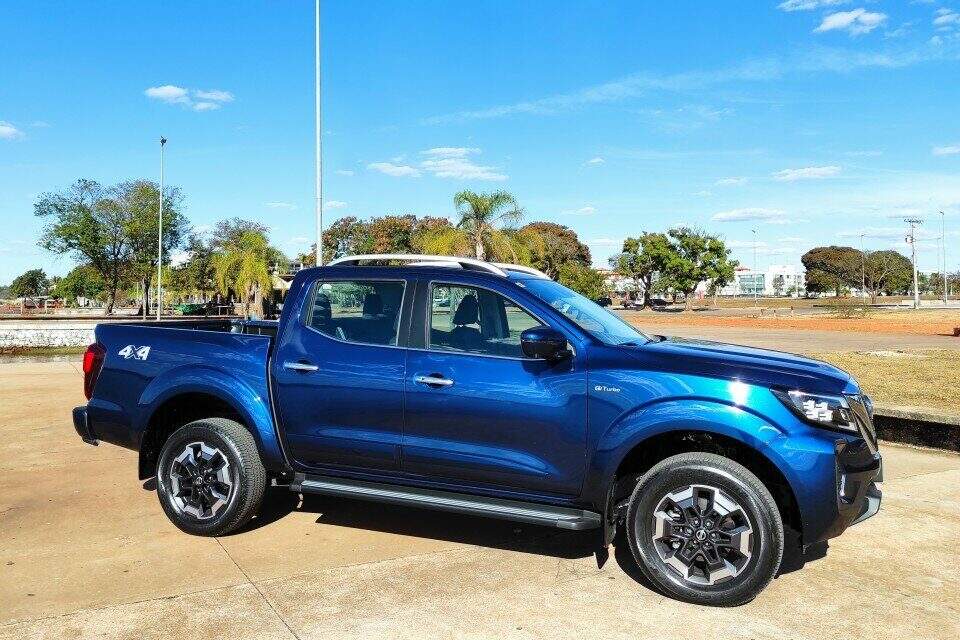 Nissan Frontier Platinum.