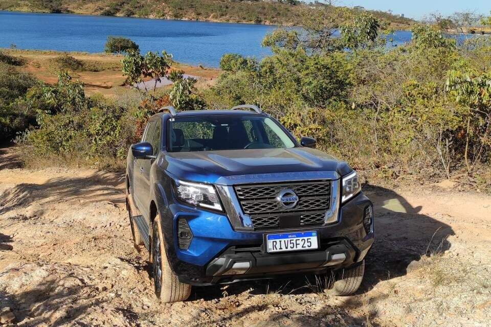 Nissan Frontier Platinum.