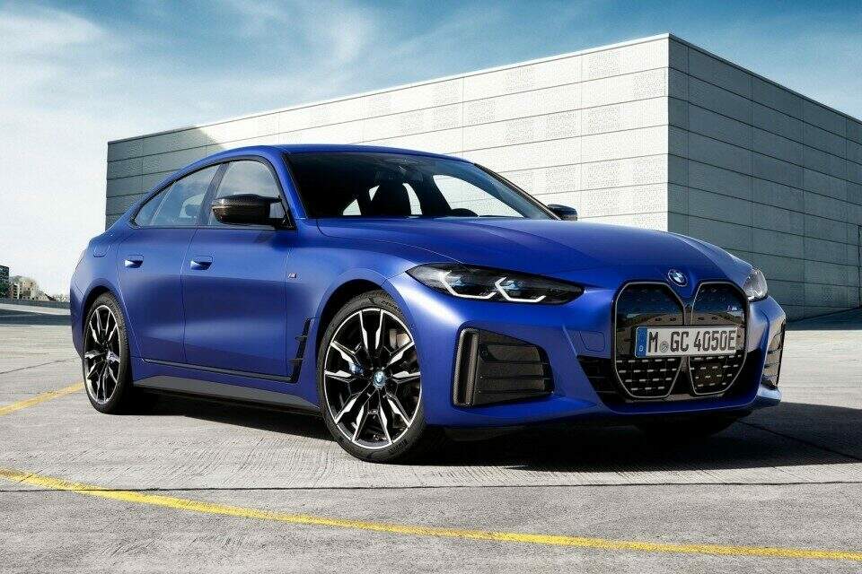 BMW i4.