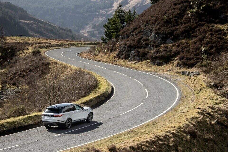 Land Rover Range Rover Velar.