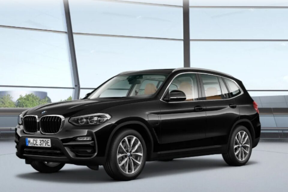 BMW X3e