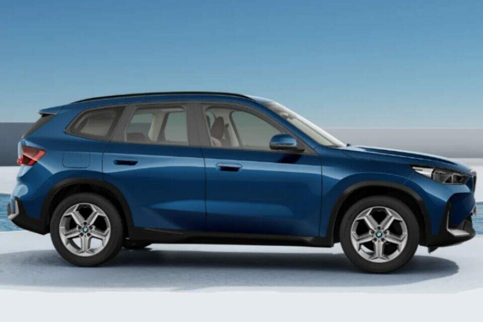 BMW X1.