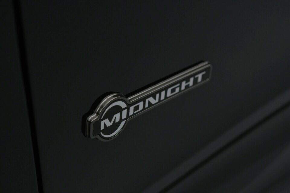 Chevrolet Tracker Midnight.
