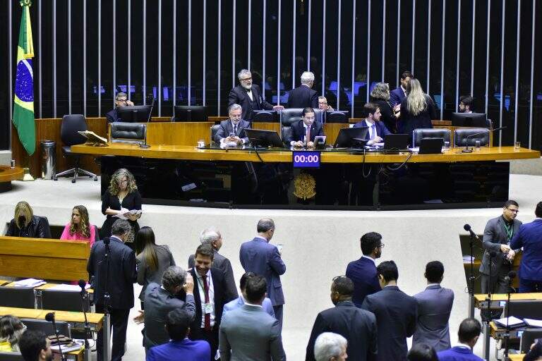 Sessão do Plenário da Câmara, em 9 de maio de 2023. Foto: Zeca Ribeiro/Câmara