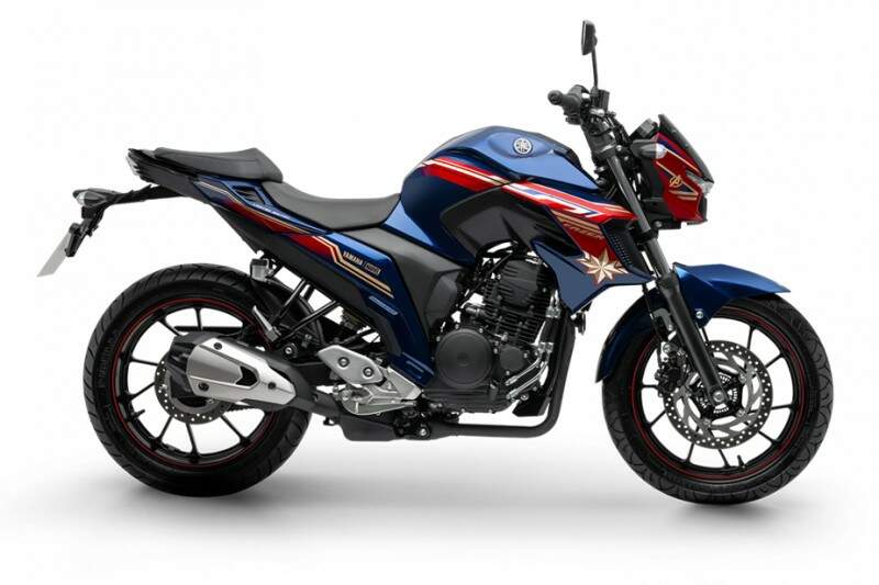 Yamaha Fazer FZ25 Capitã Marvel.