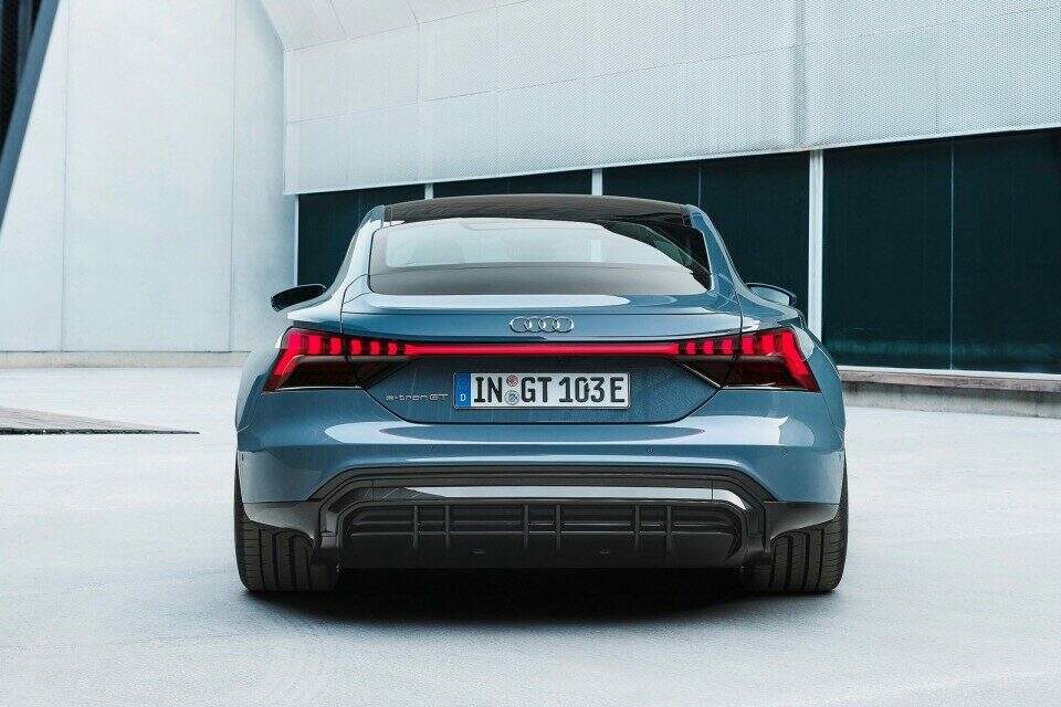 Audi e-tron GT.