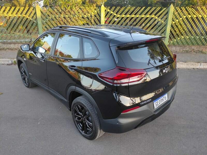 Chevrolet Tracker Midnight.