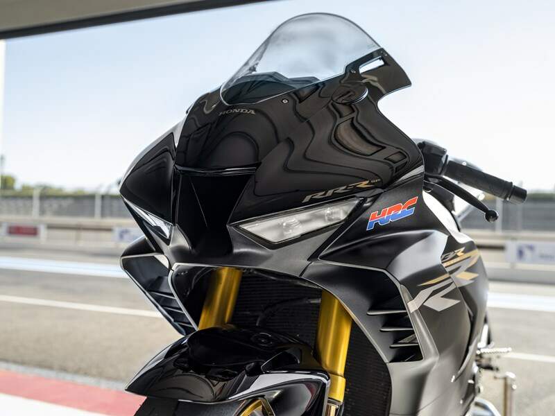 Nova Honda CBR 1000RR-R chega ao País mais potente e esportiva