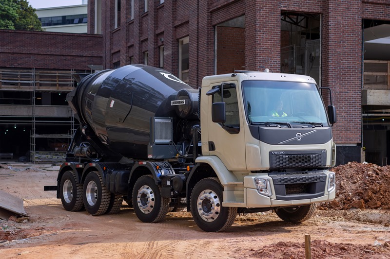 Volvo VM Light Mixer.