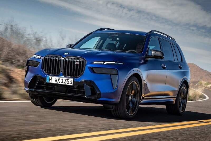 BMW X7 M60i.