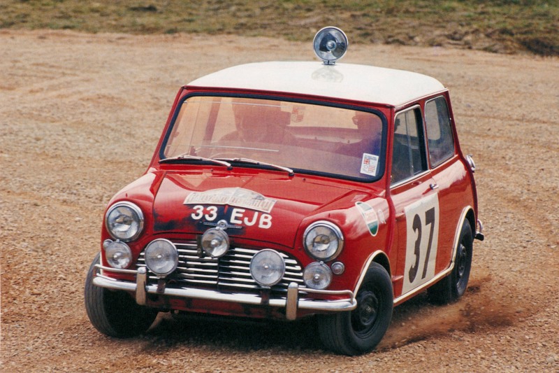 Mini Cooper no Rally de Monte Carlo em 1964.