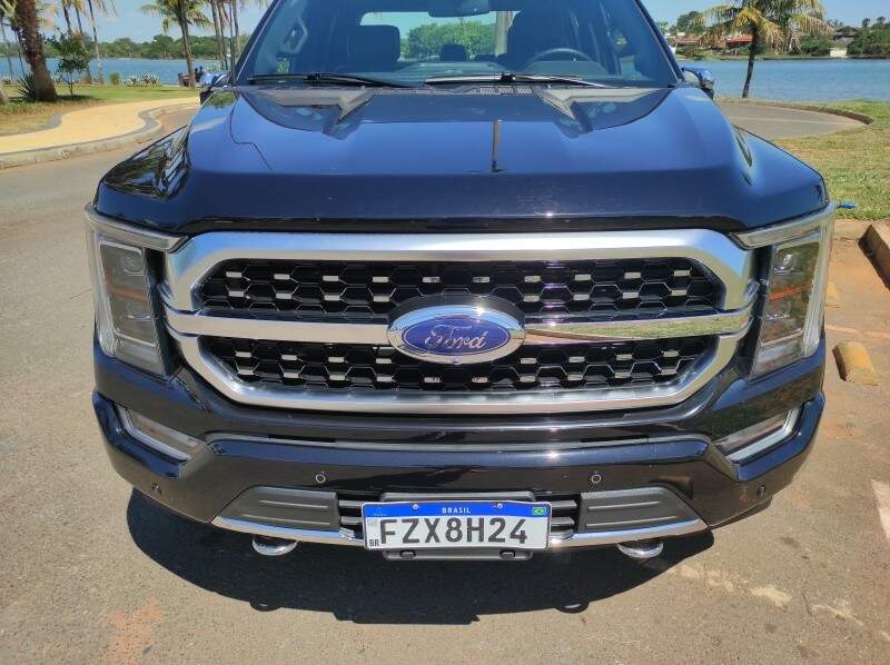 Ford F-150 Platinum.