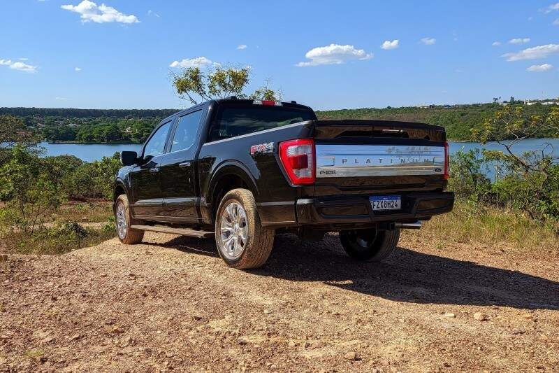 Ford F-150 Platinum.