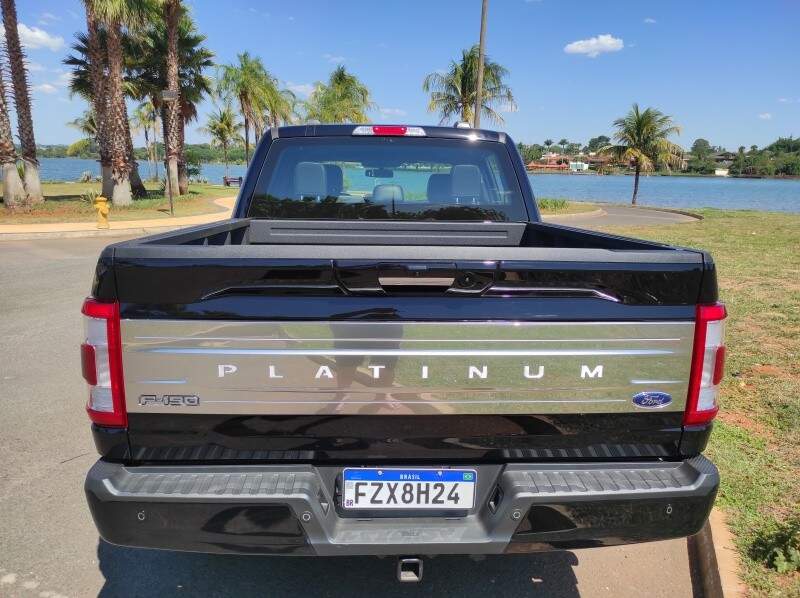 Ford F-150 Platinum.