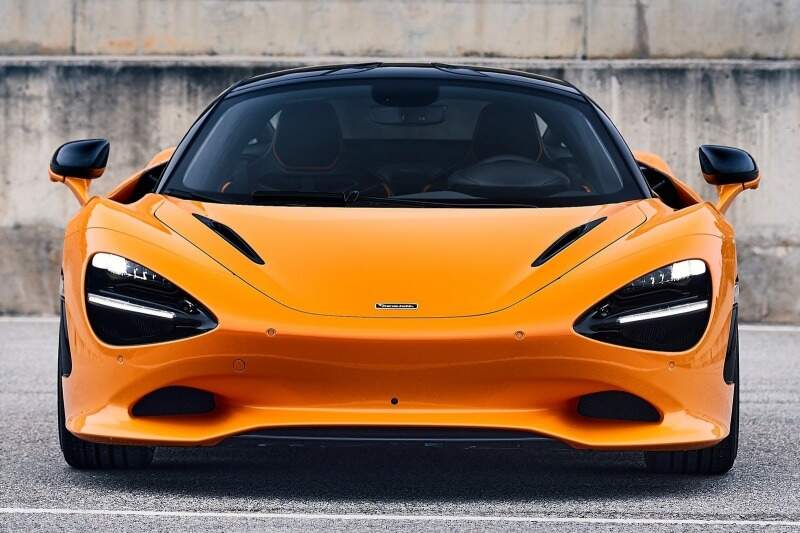 McLaren 750S.