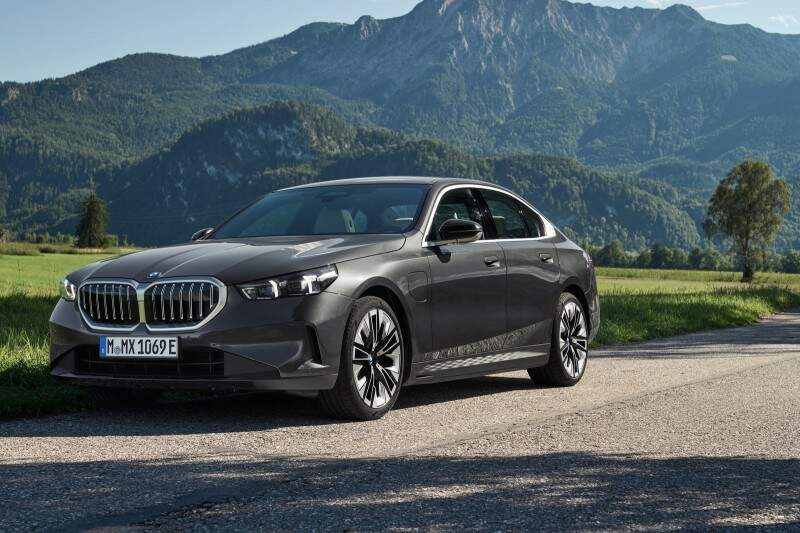 BMW 530e.