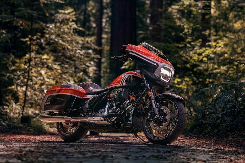 Harley-Davidson CVO Street Glide.