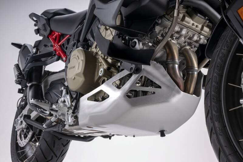 Ducati Multistrada V4 Rally Adventure Travel & Radar.