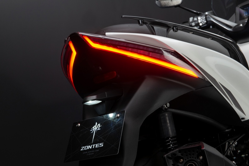 Zontes 350E.