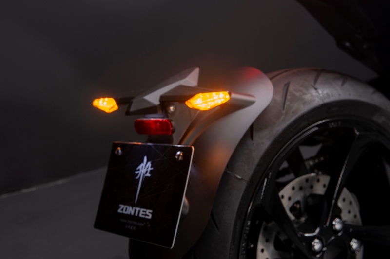 Zontes V350.