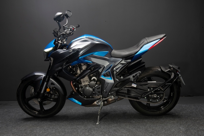 Zontes R350.