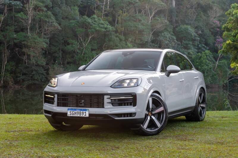 Porsche Cayenne E-Hybrid.