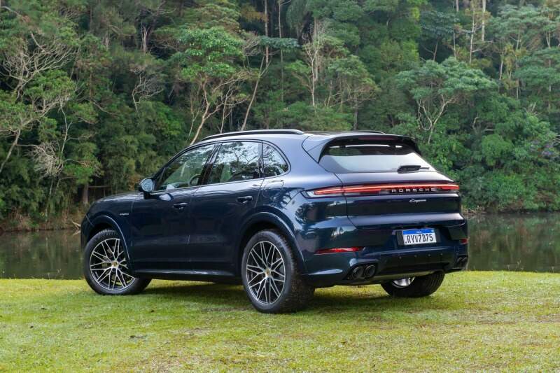 Porsche Cayenne E-Hybrid.