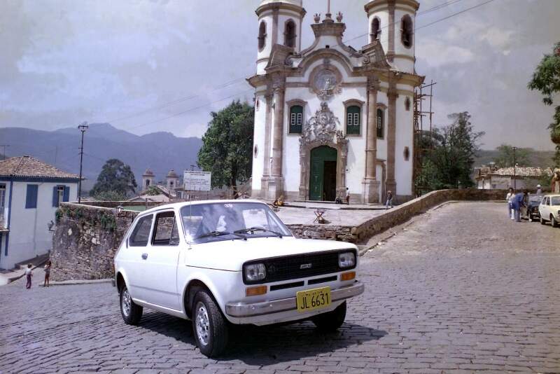 Fiat147.