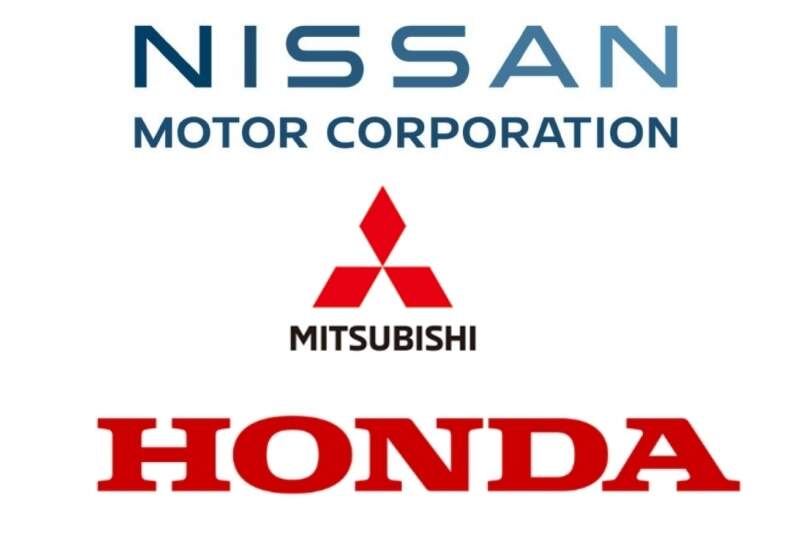 Logos Nissan, Mitsubishi e Honda.