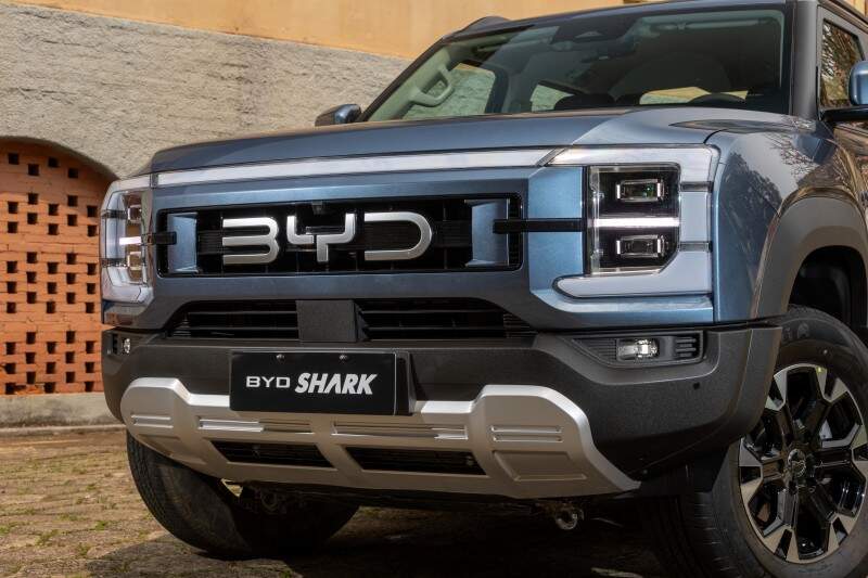 BYD Shark.