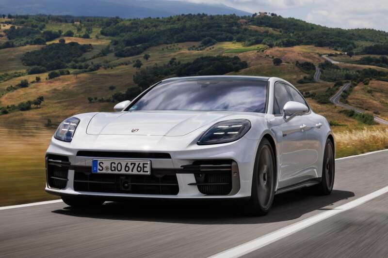 Porsche Panamera Turbo E-Hybrid.