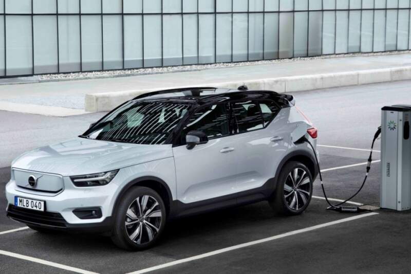 Volvo XC40.