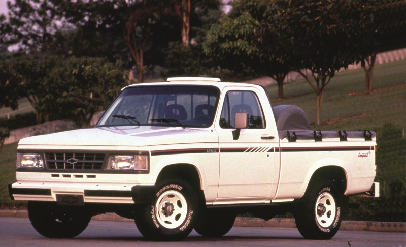 Chevrolet D20 Conquest.