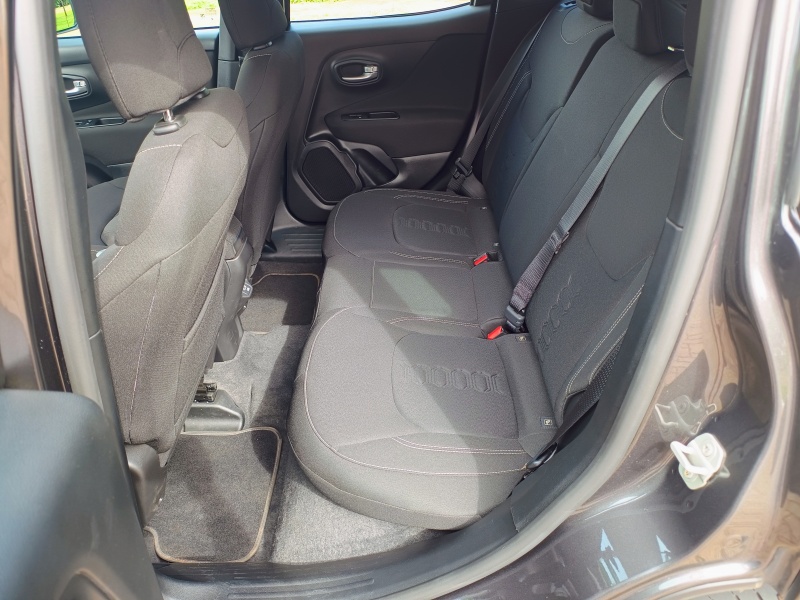 Jeep Renegade Sport Altitude.