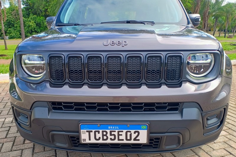 Jeep Renegade Sport Altitude.