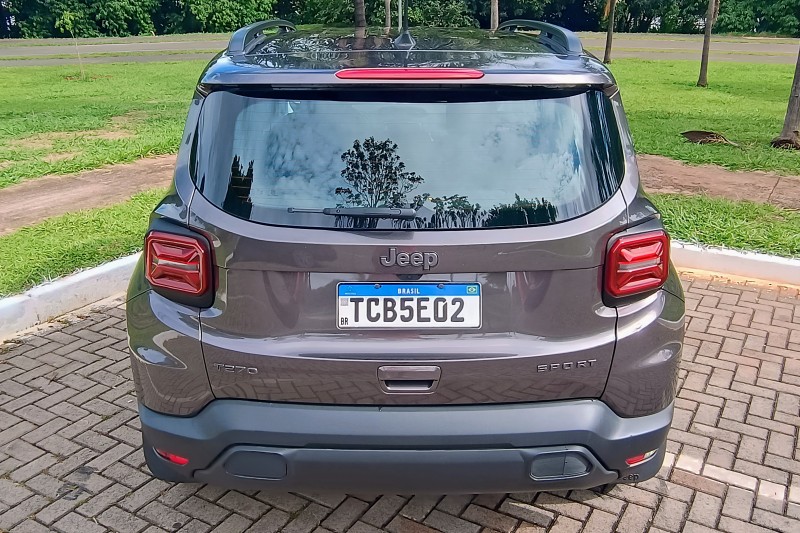 Jeep Renegade Sport Altitude.