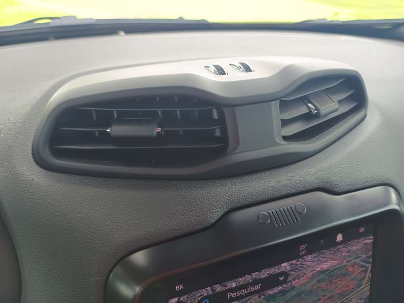 Jeep Renegade Sport Altitude.