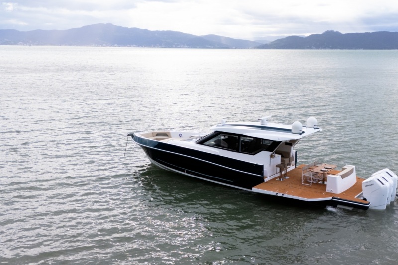 Fishing 510 Super Sport.